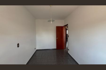 Casa à venda com 374m², 5 quartos e 2 vagas Casa à venda com 374m², 5 quartos e 2 vagasQuarto 2