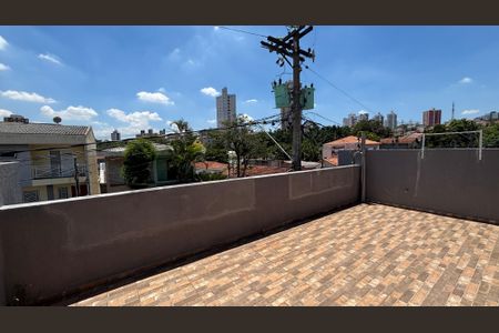 Casa à venda com 374m², 5 quartos e 2 vagas Casa à venda com 374m², 5 quartos e 2 vagasVaranda