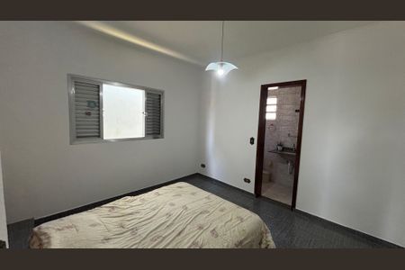 Casa à venda com 374m², 5 quartos e 2 vagas Casa à venda com 374m², 5 quartos e 2 vagasSuíte 2