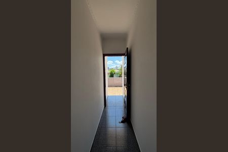 Casa à venda com 374m², 5 quartos e 2 vagas Casa à venda com 374m², 5 quartos e 2 vagasCorredor