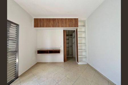 Casa para alugar com 125m², 2 quartos e 3 vagasSuíte