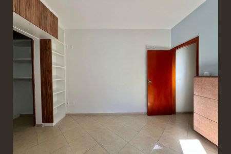 Casa para alugar com 125m², 2 quartos e 3 vagasSuíte