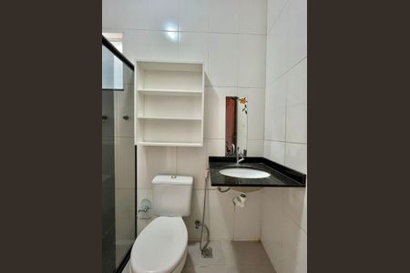 Casa para alugar com 125m², 2 quartos e 3 vagasBanheiro social