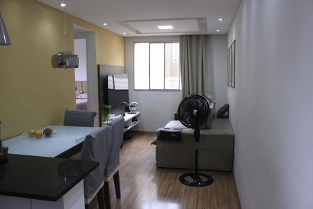 Sala  de apartamento para alugar com 2 quartos, 43m² em Morros, Guarulhos