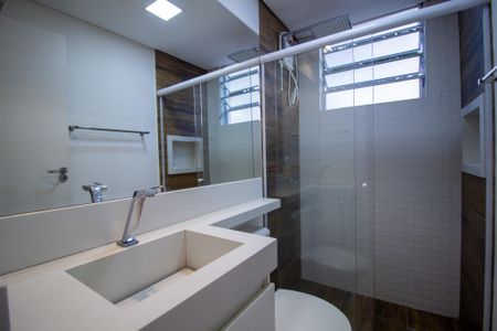 Apartamento para alugar com 48m², 2 quartos e 1 vaga Apartamento para alugar com 48m², 2 quartos e 1 vagaBanheiro