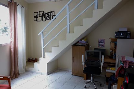 Casa à venda com 210m², 2 quartos e 2 vagasEscritório