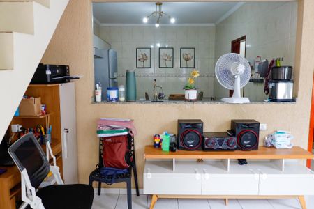 Casa à venda com 210m², 2 quartos e 2 vagasEscritório