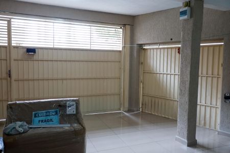 Casa à venda com 210m², 2 quartos e 2 vagasGaragem