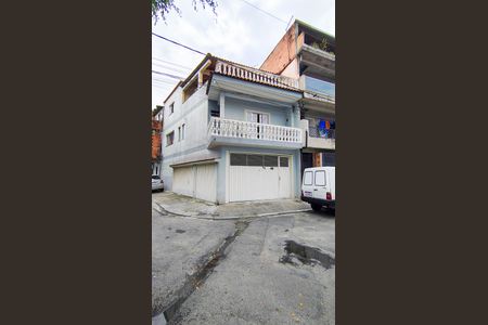 Casa à venda com 210m², 2 quartos e 2 vagasFachada