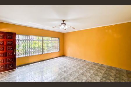 Sala  de casa para alugar com 4 quartos, 500m² em Vila Ré, São Paulo