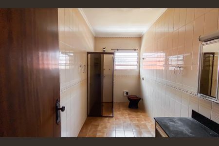 Casa para alugar com 500m², 4 quartos e 10 vagas Casa para alugar com 500m², 4 quartos e 10 vagasBanheiro