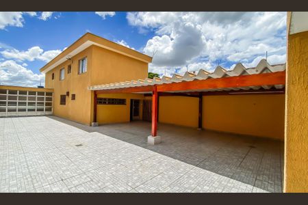 Casa para alugar com 500m², 4 quartos e 10 vagas Casa para alugar com 500m², 4 quartos e 10 vagasQuintal
