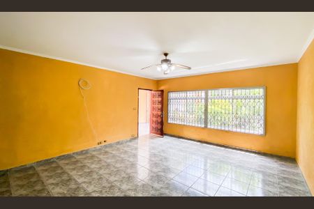 Sala  de casa para alugar com 4 quartos, 500m² em Vila Ré, São Paulo