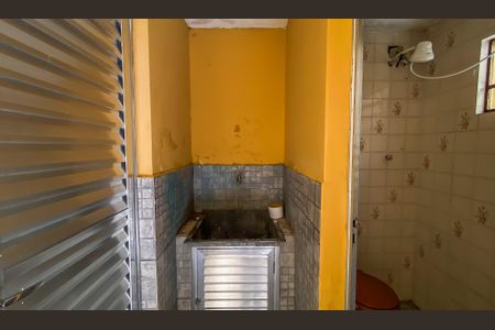 Casa para alugar com 500m², 4 quartos e 10 vagas Casa para alugar com 500m², 4 quartos e 10 vagasBanheiro de serviço