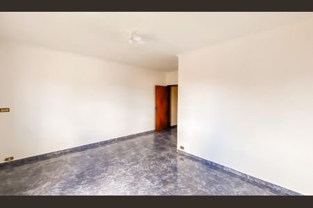 Sala  de casa para alugar com 4 quartos, 500m² em Vila Ré, São Paulo