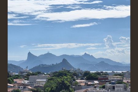 Apartamento à venda com 70m², 2 quartos e 1 vaga