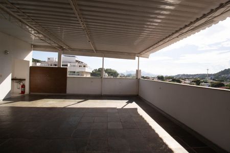 Apartamento à venda com 70m², 2 quartos e 1 vaga