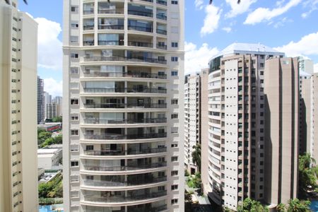 Vista de apartamento para alugar com 3 quartos, 105m² em Indianópolis, São Paulo