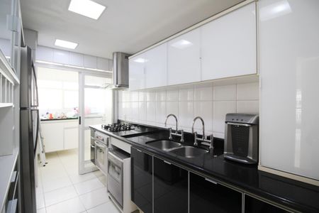 Apartamento para alugar com 105m², 3 quartos e 2 vagasCozinha