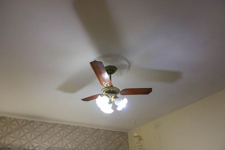 Sala de casa à venda com 2 quartos, 217m² em Encantado, Rio de Janeiro