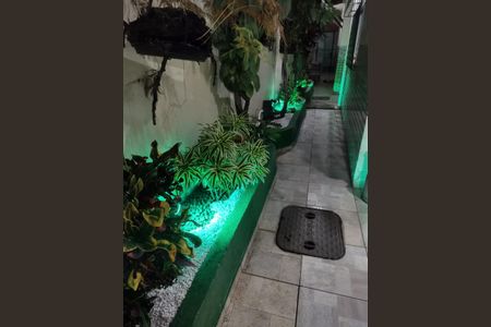 Casa para alugar com 217m², 3 quartos e 1 vaga Casa para alugar com 217m², 3 quartos e 1 vagaLateral a Noite