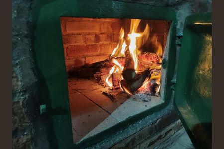 Casa para alugar com 217m², 3 quartos e 1 vaga Casa para alugar com 217m², 3 quartos e 1 vagaForno a Lenha