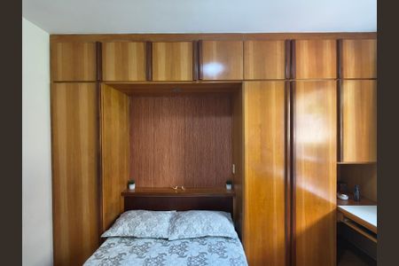 Apartamento à venda com 120m², 3 quartos e 1 vagaQuarto 2