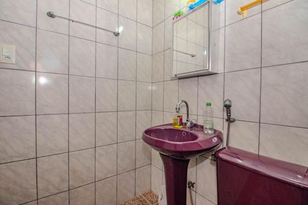 Casa à venda com 145m², 2 quartos e 3 vagas Casa à venda com 145m², 2 quartos e 3 vagasBanheiro da Suíte