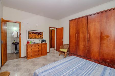 Casa à venda com 145m², 2 quartos e 3 vagas Casa à venda com 145m², 2 quartos e 3 vagasSuíte