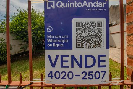 Casa à venda com 145m², 2 quartos e 3 vagas Casa à venda com 145m², 2 quartos e 3 vagasPlaquinha