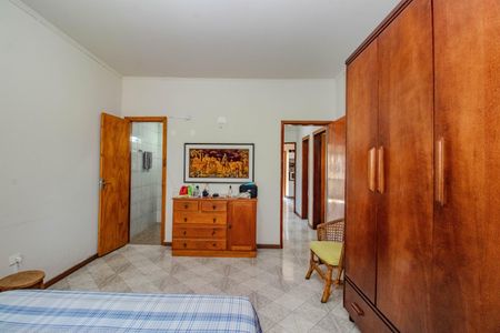 Casa à venda com 145m², 2 quartos e 3 vagas Casa à venda com 145m², 2 quartos e 3 vagasSuíte