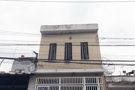 Casa para alugar com 70m², 2 quartos e sem vaga Casa para alugar com 70m², 2 quartos e sem vagaFachada