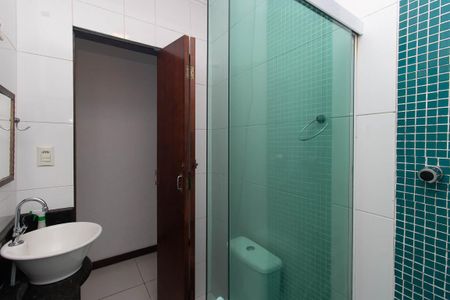 Casa para alugar com 70m², 2 quartos e sem vaga Casa para alugar com 70m², 2 quartos e sem vagaBanheiro