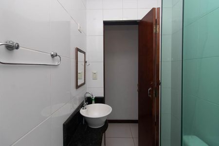 Casa para alugar com 70m², 2 quartos e sem vaga Casa para alugar com 70m², 2 quartos e sem vagaBanheiro