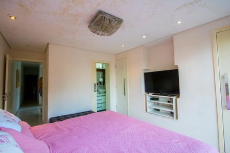 Casa à venda com 360m², 5 quartos e 4 vagas Casa à venda com 360m², 5 quartos e 4 vagasQuarto 1 - Suíte