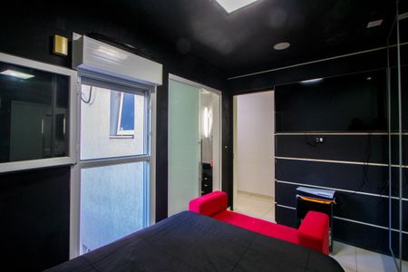 Casa à venda com 360m², 5 quartos e 4 vagas Casa à venda com 360m², 5 quartos e 4 vagasQuarto 2 - Suíte