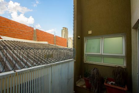 Casa à venda com 360m², 5 quartos e 4 vagas Casa à venda com 360m², 5 quartos e 4 vagasVista do quarto 2