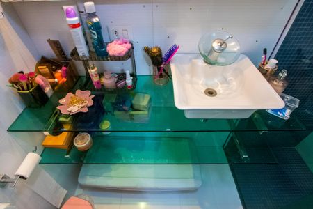 Casa à venda com 360m², 5 quartos e 4 vagas Casa à venda com 360m², 5 quartos e 4 vagasBanheiro do quarto 3