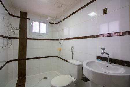 Casa à venda com 360m², 5 quartos e 4 vagas Casa à venda com 360m², 5 quartos e 4 vagasBanheiro de serviço