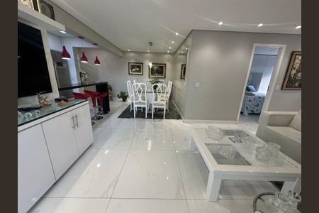 Apartamento à venda com 76m², 1 quarto e 2 vagasSala