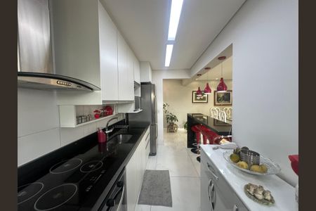 Apartamento à venda com 76m², 1 quarto e 2 vagasCozinha