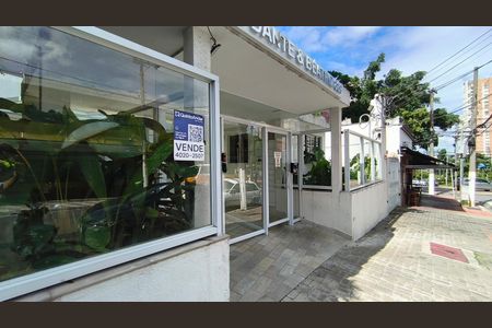 Apartamento à venda com 63m², 2 quartos e 1 vaga Apartamento à venda com 63m², 2 quartos e 1 vagaFachada + Plaquinha