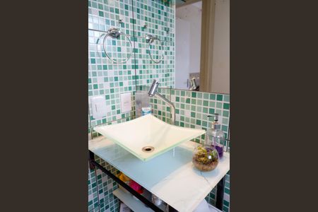 Apartamento para alugar com 48m², 2 quartos e 1 vaga Apartamento para alugar com 48m², 2 quartos e 1 vagaBanheiro