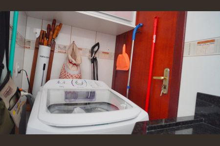 Apartamento para alugar com 74m², 2 quartos e sem vaga Apartamento para alugar com 74m², 2 quartos e sem vagaLavanderia