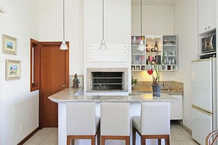 Apartamento para alugar com 3 quartos, 265m² em São João, Porto Alegre