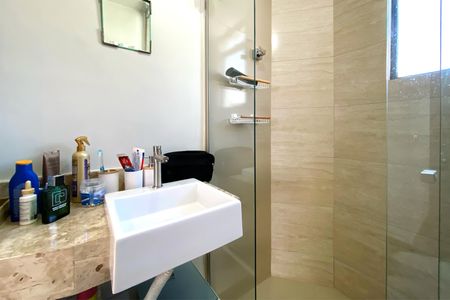 Apartamento à venda com 70m², 3 quartos e 1 vagaBanheiro