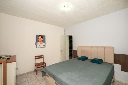 Casa à venda com 250m², 3 quartos e 2 vagasSuíte 2