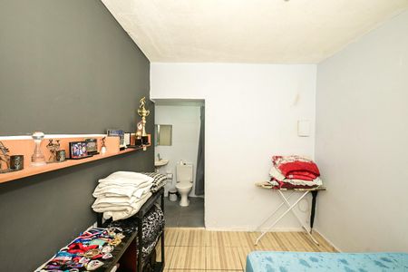 Casa à venda com 250m², 3 quartos e 2 vagasSuíte 1