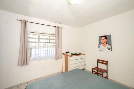 Casa à venda com 250m², 3 quartos e 2 vagasSuíte 2