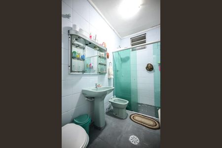 Casa à venda com 250m², 3 quartos e 2 vagasBanheiro